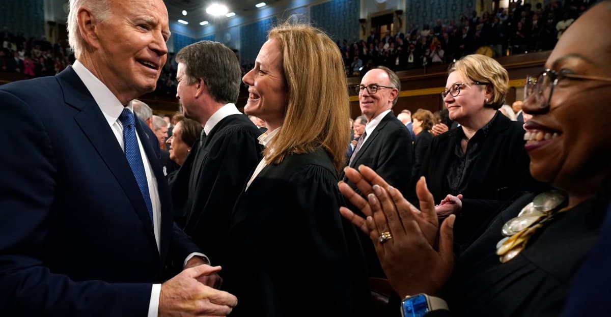 The Supreme Court hands an embarrassing defeat to America’s Trumpiest court, in Murthy v. Missouri
