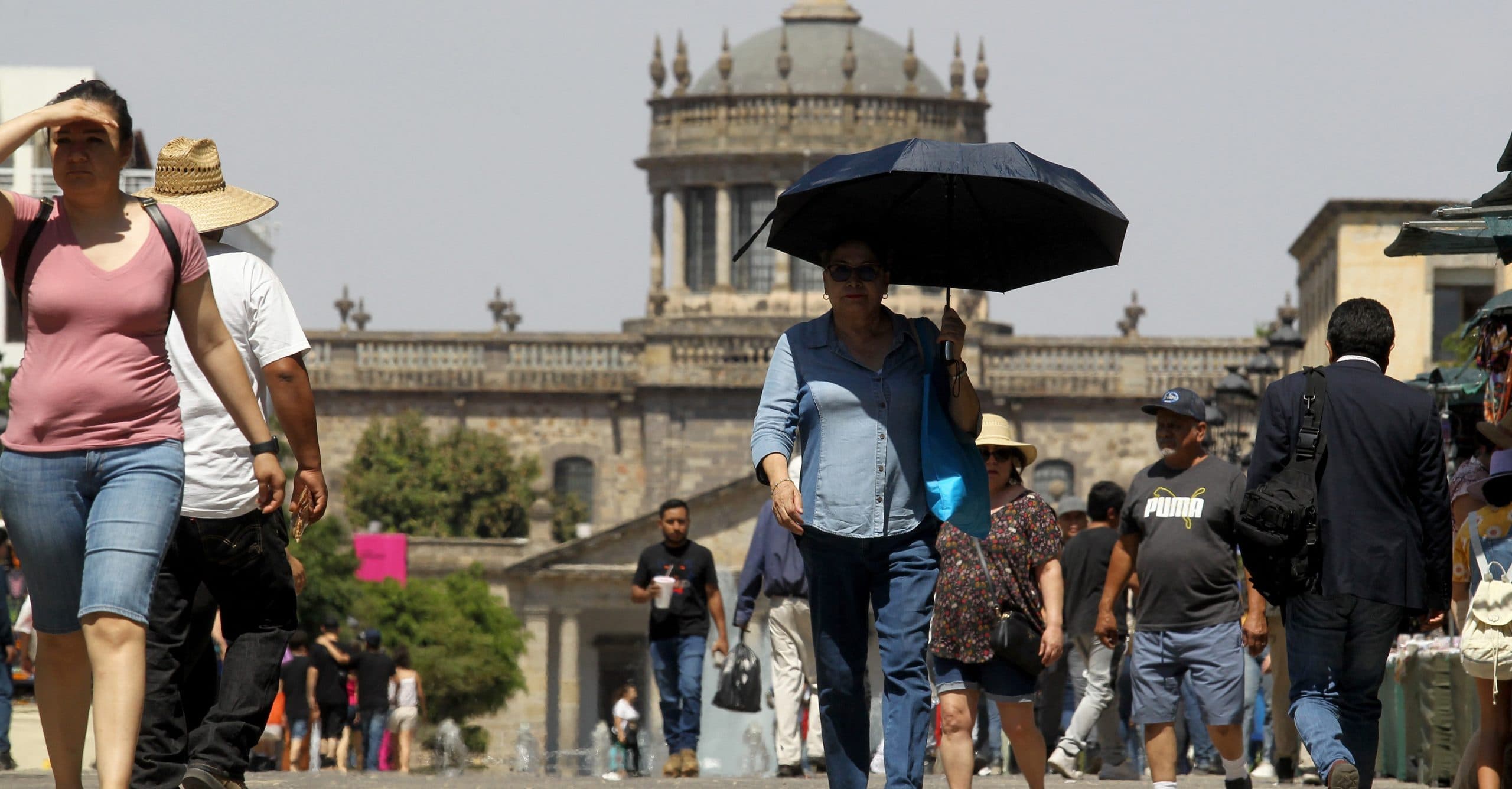 What is a heat wave? Extreme temperatures and climate change, explained