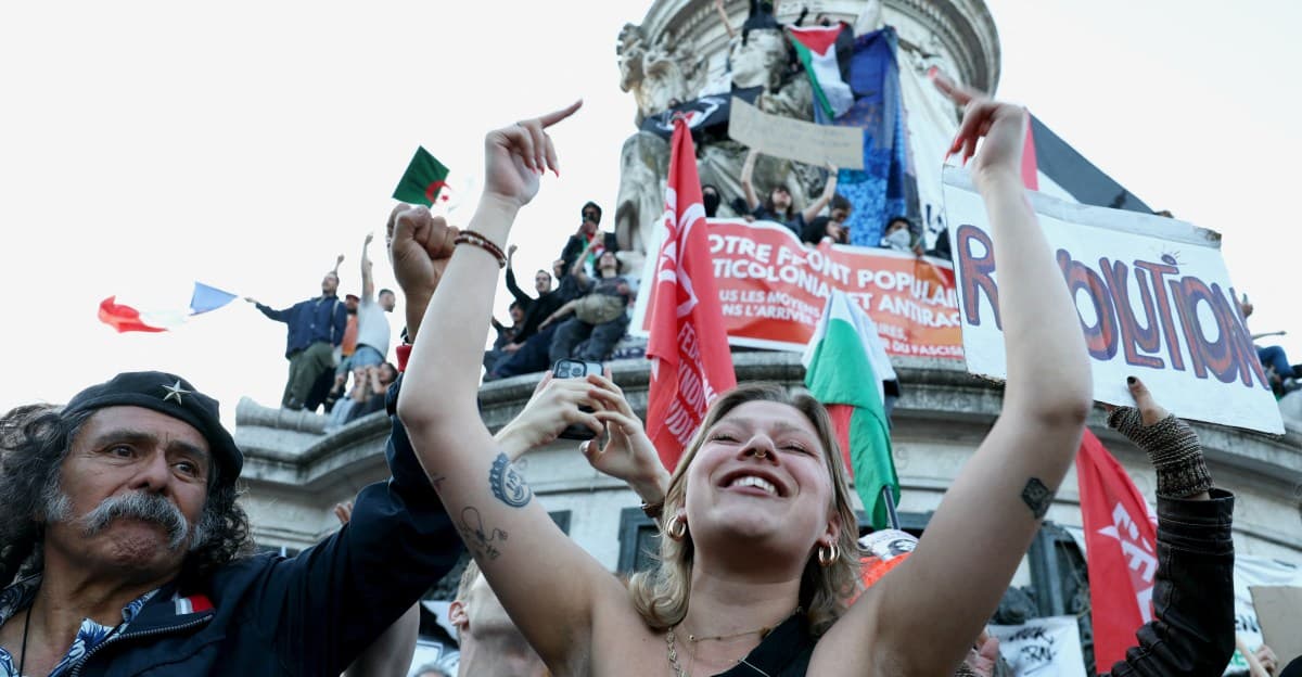 France’s elections showed a polarized country