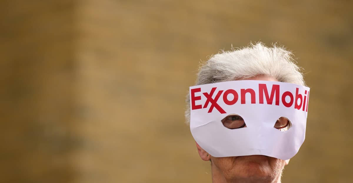 How ExxonMobil, Shell, and BP rebranded an oil production method as a climate change solution