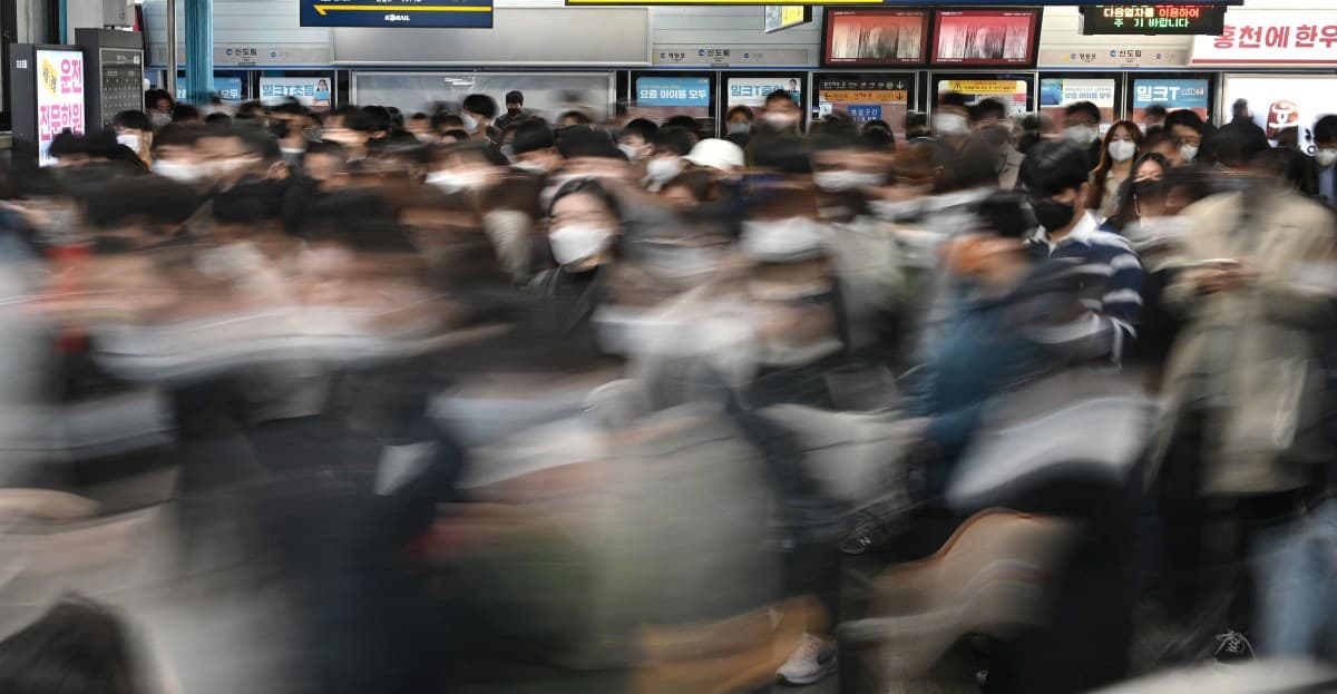 When is the global population expected to peak? And how will we adapt?