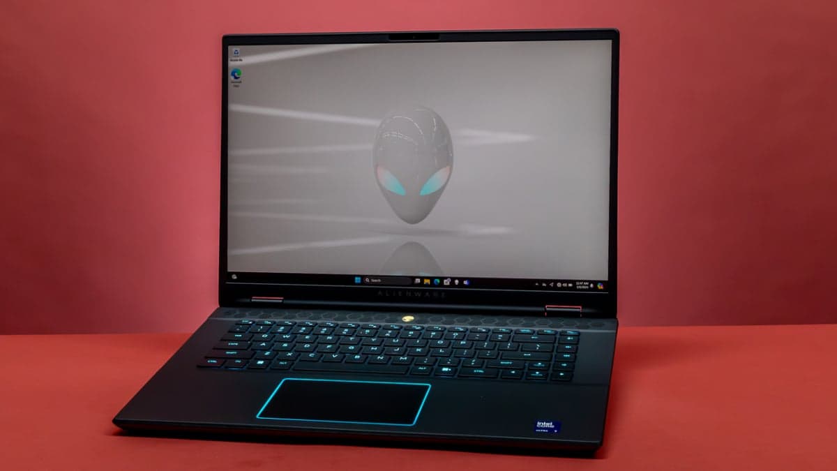 Alienware m16 R2 review: The best RTX 4070 gaming laptop