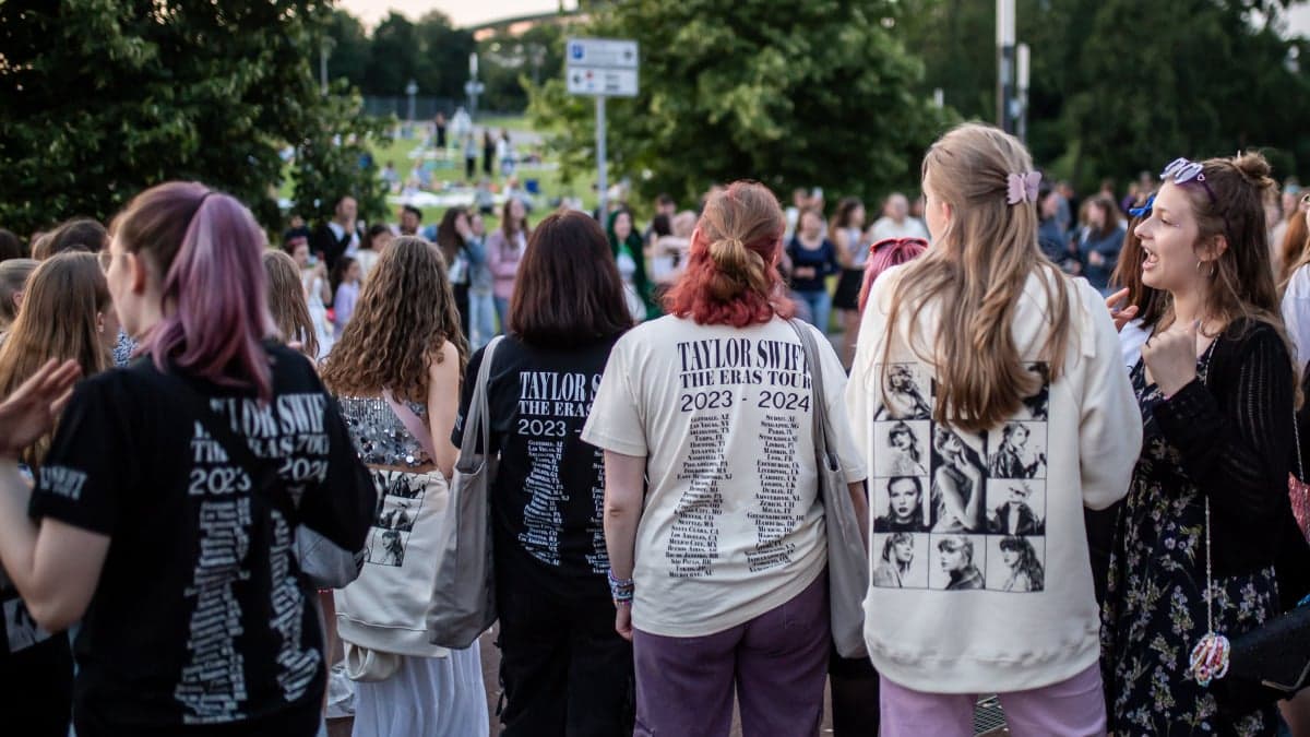 Swifties for Kamala raises over $100,000 in donations for Harris campaign