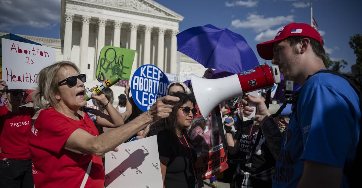 The huge stakes in the Supreme Court’s new abortion case, Oklahoma v. HHS
