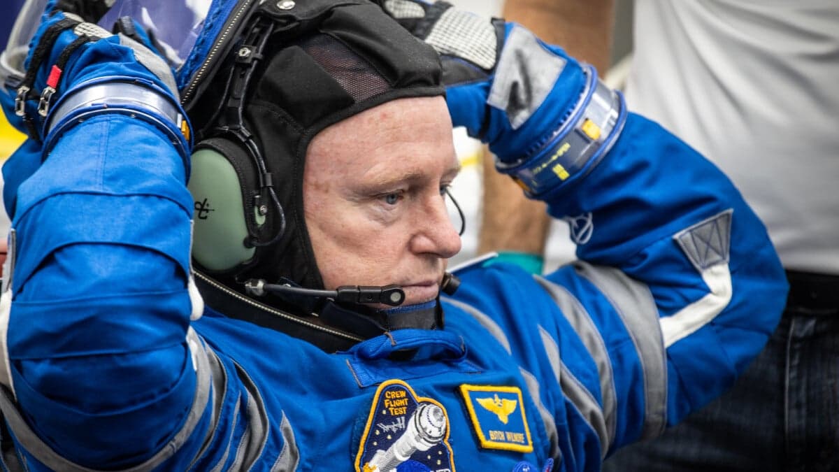 Boeing's Starliner is mysteriously blooping like a submarine in space