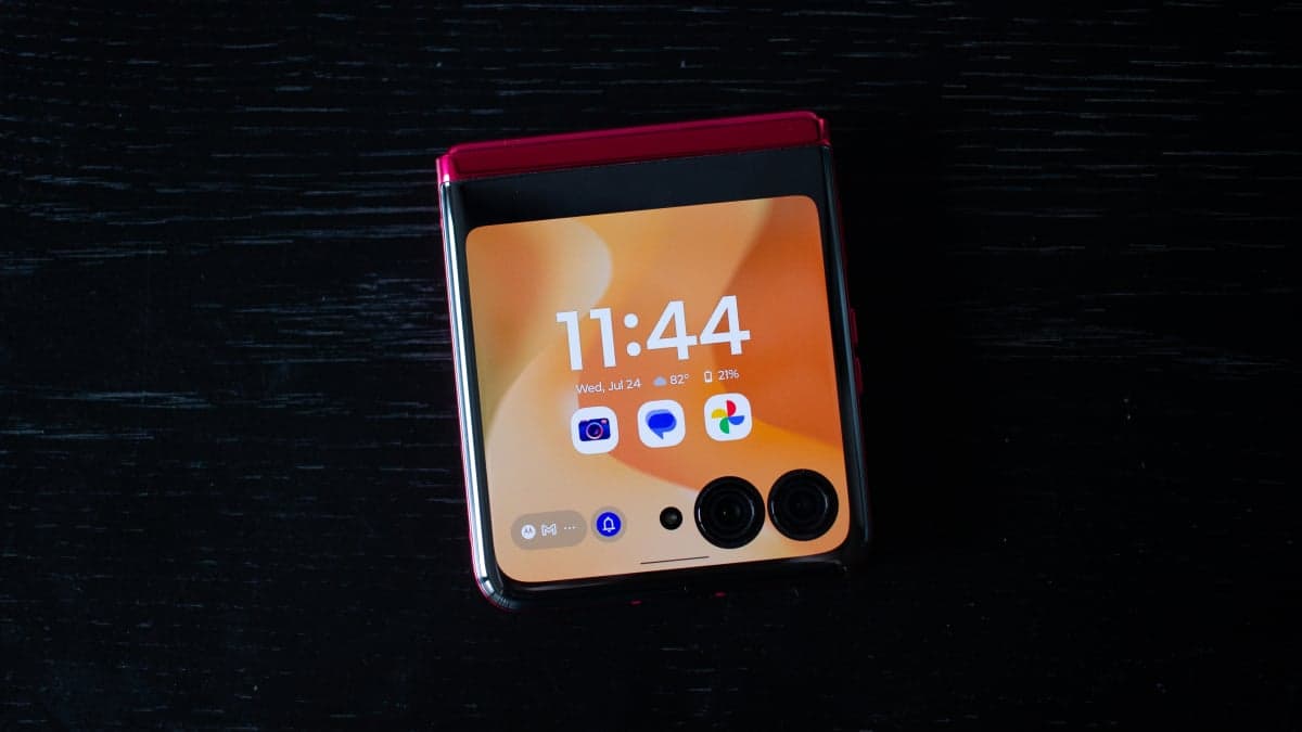 Motorola Razr+ (2023) review: A fun flip phone that needs a little work