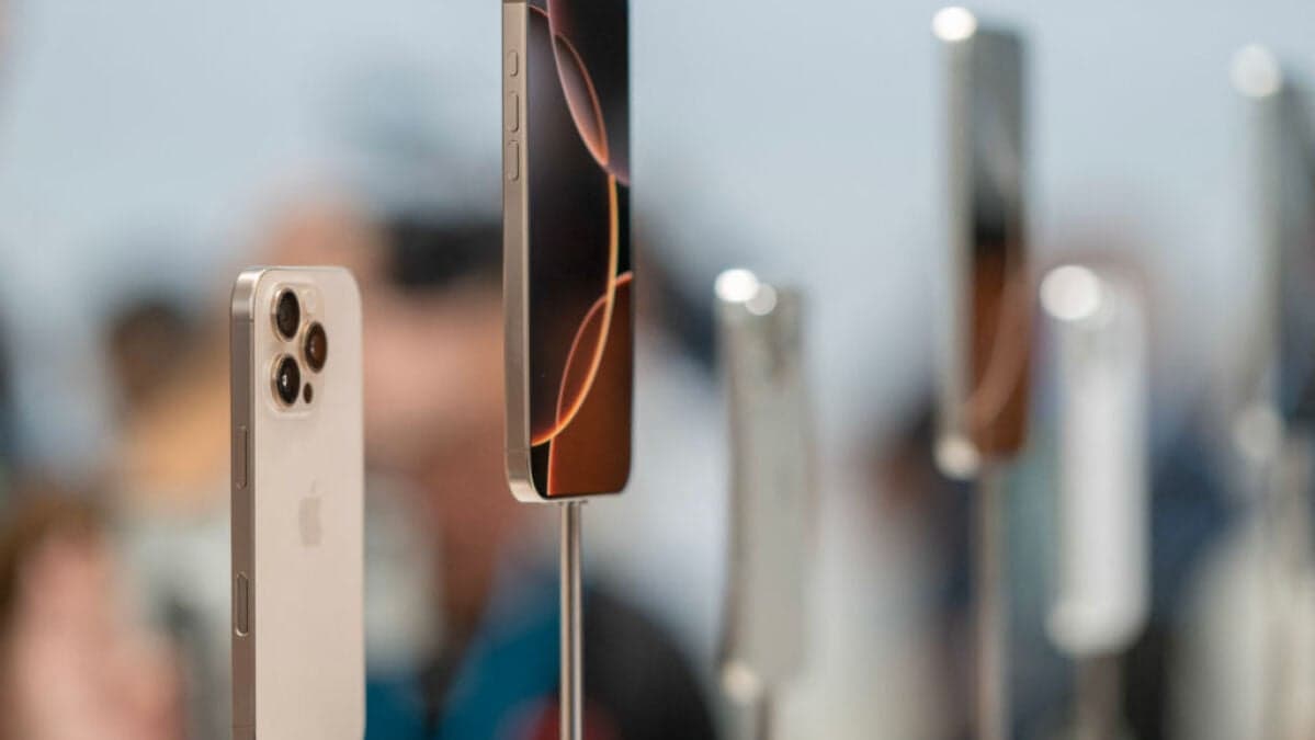 Repair your iPhones before trade-in or Apple may give you nothing